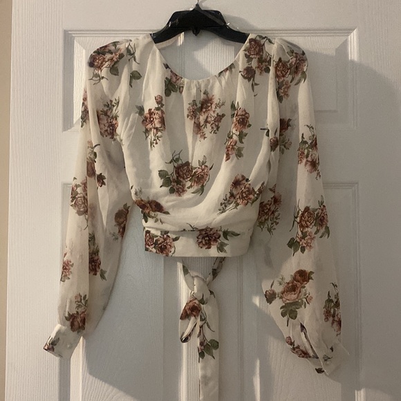 Floral crop top - Picture 2 of 3